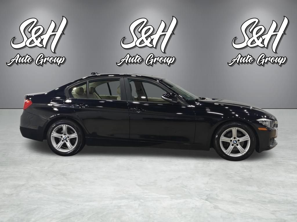 Used 2013 BMW 320i xDrive Sedan AWD/4WD image 19