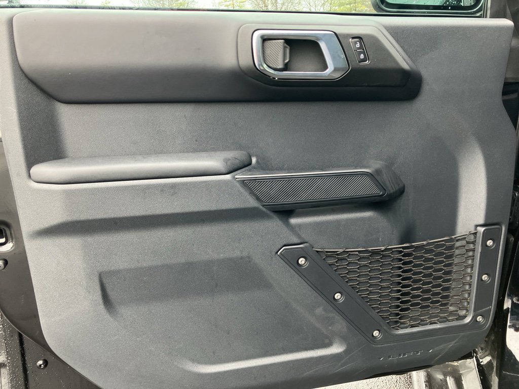 Used 2025 Ford Bronco Outer Banks image 15