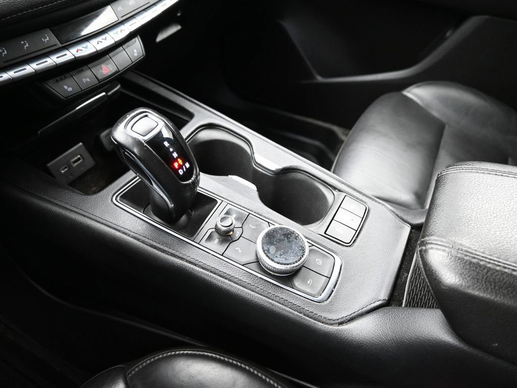 Used 2019 Cadillac XT4 Premium Luxury w/ Cold Weather Package image 15