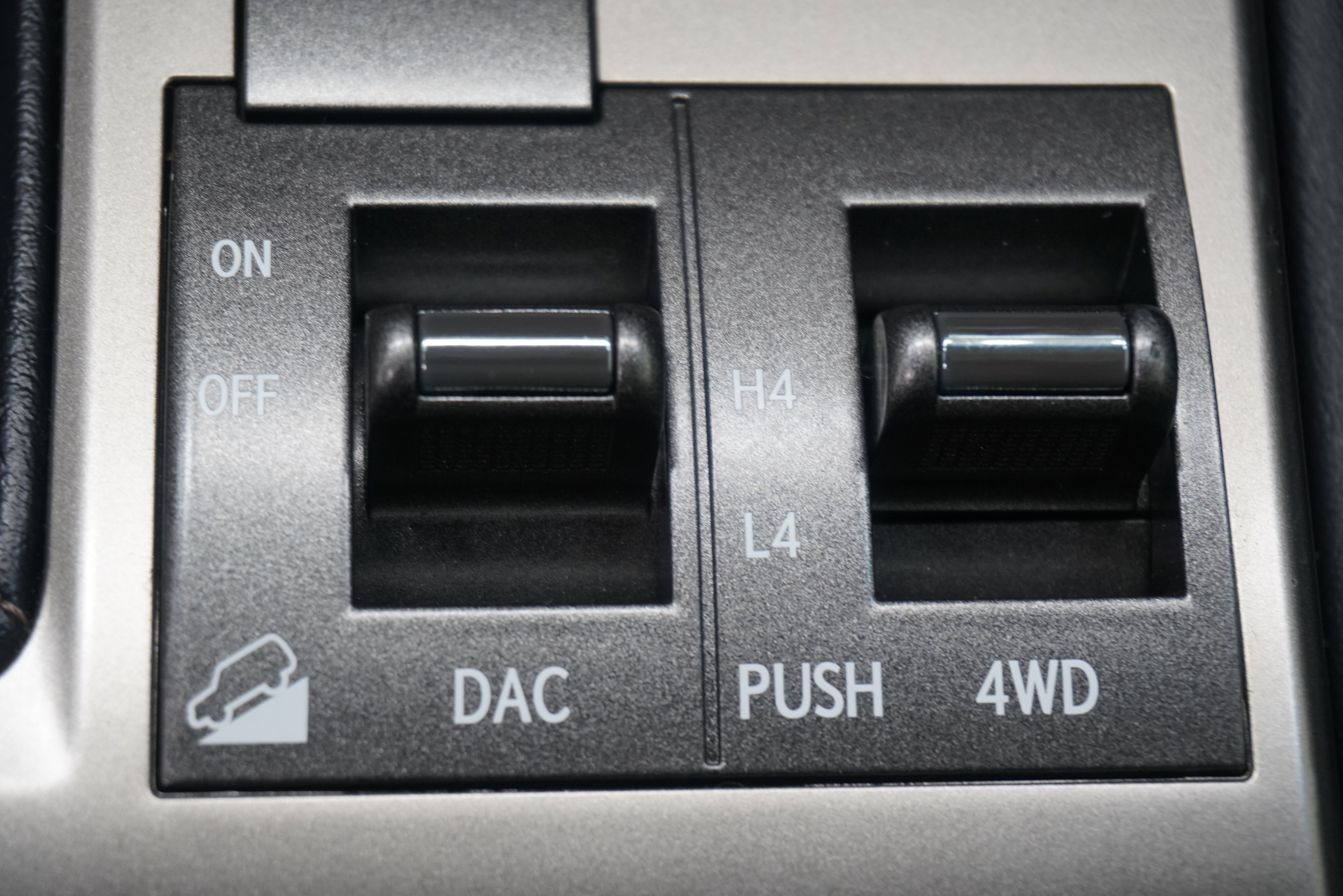 Used 2014 Lexus GX 460 AWD/4WD image 24