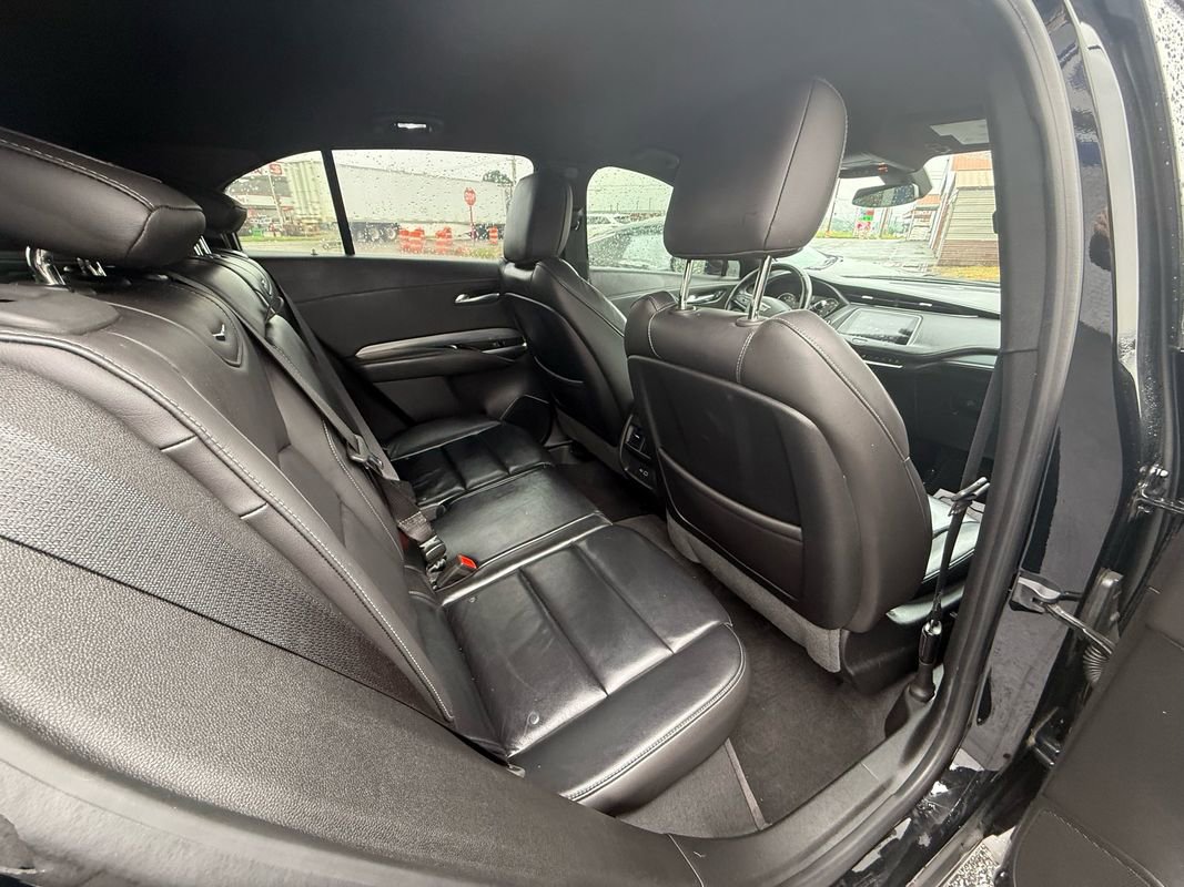 Used 2019 Cadillac XT4 Premium Luxury image 18
