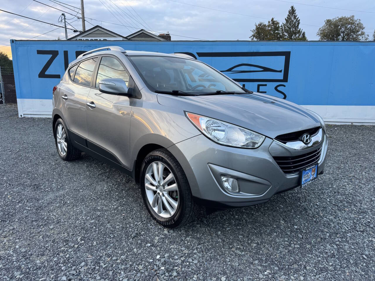 Used 2011 Hyundai Tucson Limited image 1