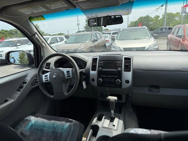 Used 2013 Nissan Frontier SV RWD image 23