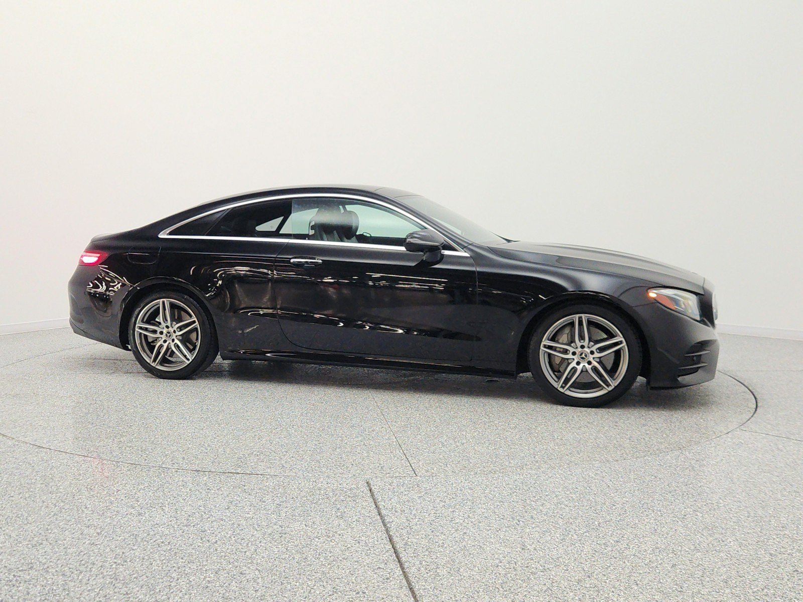 Used 2019 Mercedes-Benz E 450 Coupe image 4