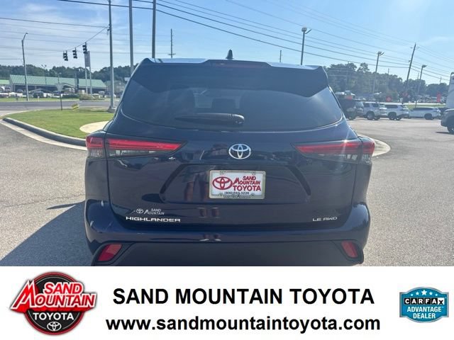 Used 2023 Toyota Highlander LE AWD/4WD image 4