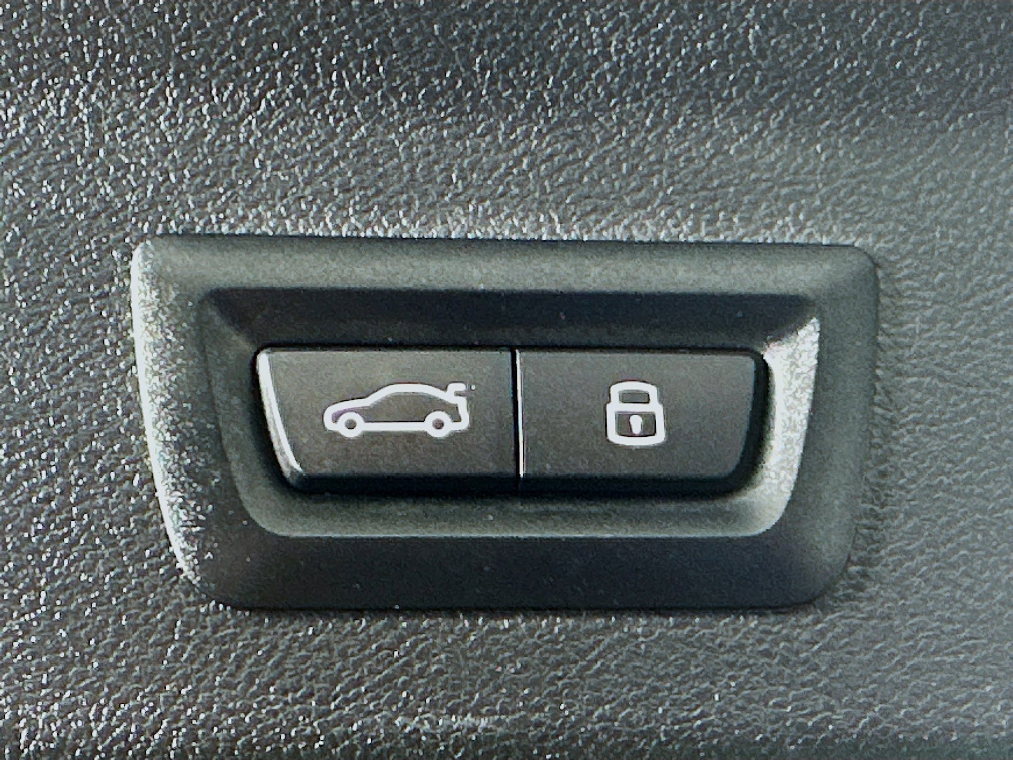 Used 2024 BMW X3 xDrive30i w/ Premium Package w/ZPA image 32