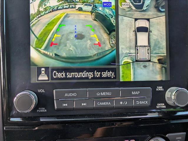 Used 2023 Nissan Titan PRO-4X w/ Pro-4x Convenience Package AWD/4WD image 12