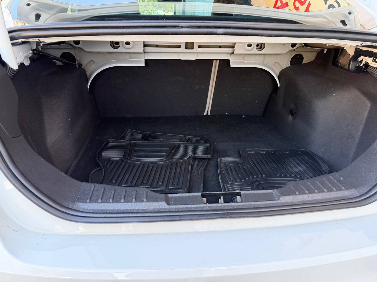 Used 2012 Ford Focus SEL FWD image 26