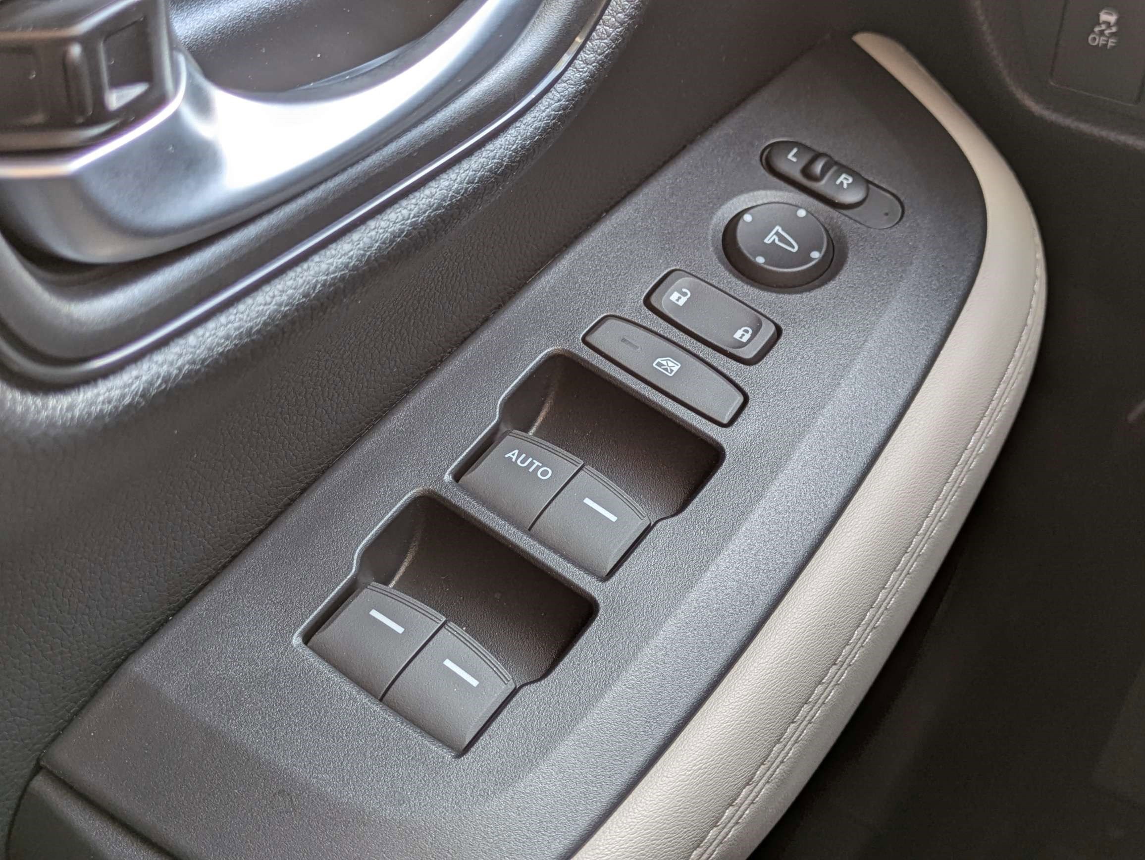 New 2026 Honda HR-V LX image 28