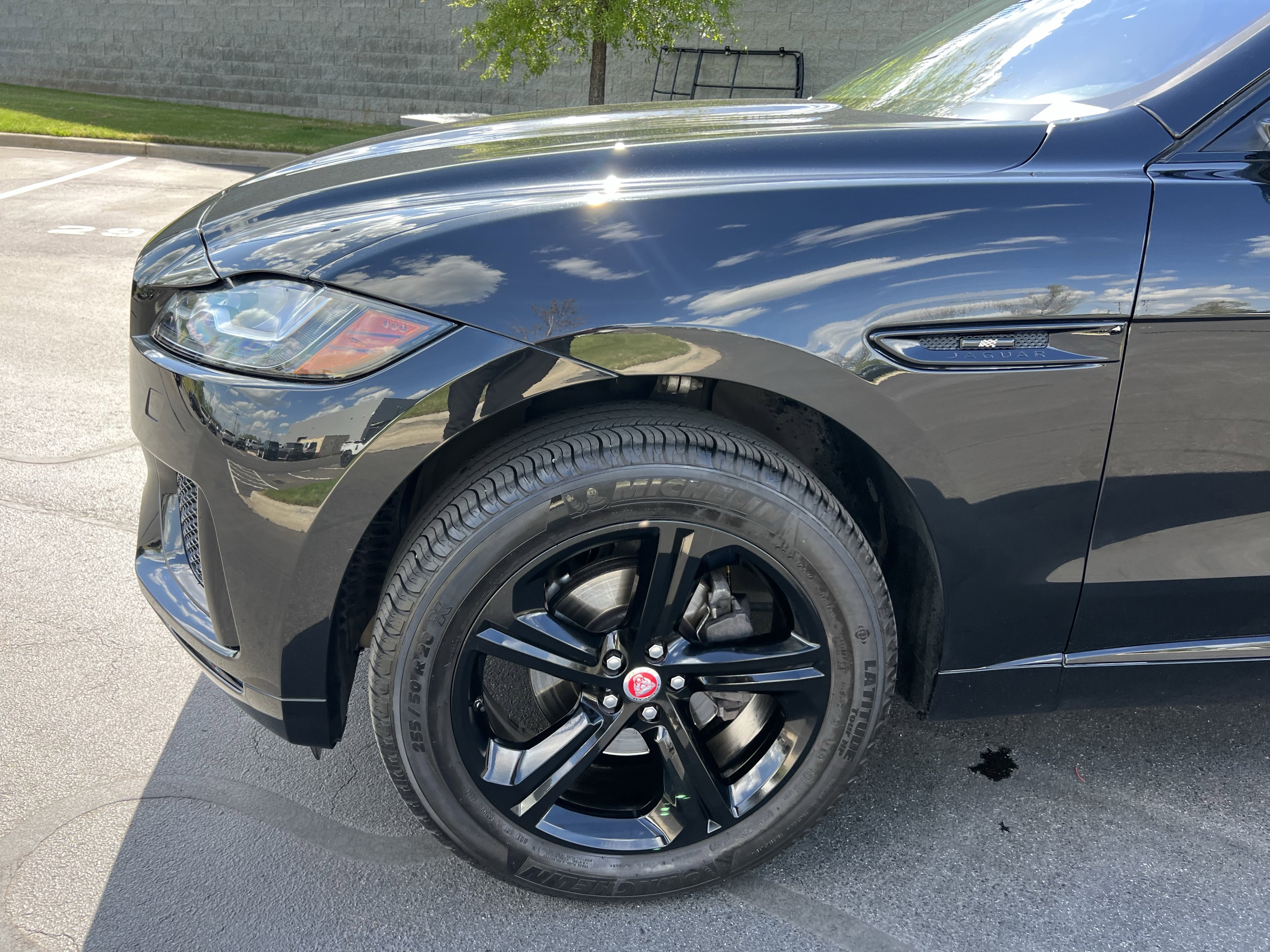 Used 2020 Jaguar F-PACE Checkered Flag image 11