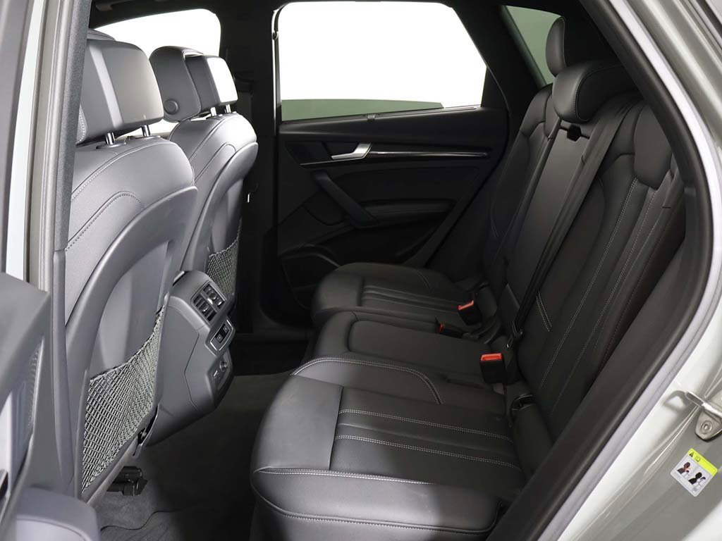 Used 2022 Audi SQ5 Premium Plus w/ Premium Plus Package image 37