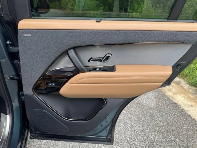 Certified 2025 Land Rover Range Rover Sport SE AWD/4WD image 15