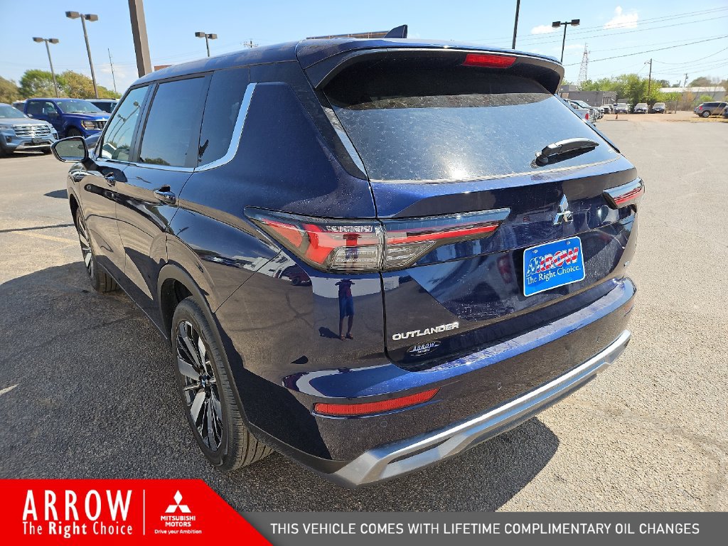 New 2026 Mitsubishi Outlander SE AWD/4WD image 9