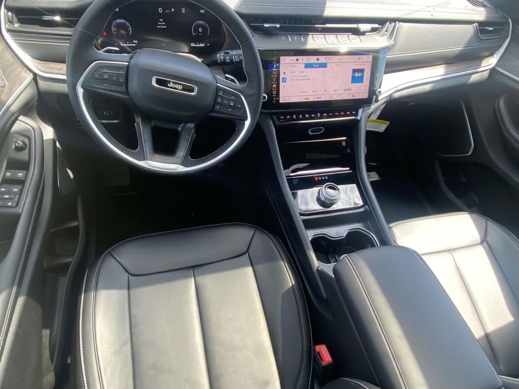 New 2026 Jeep Grand Cherokee Limited w/ Limited Altitude Package image 10