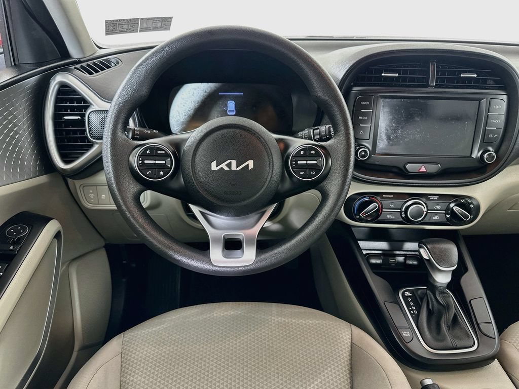 Certified 2023 Kia Soul LX FWD image 23