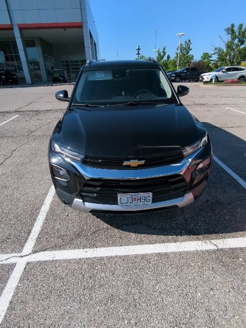 Used 2023 Chevrolet TrailBlazer LT FWD image 3