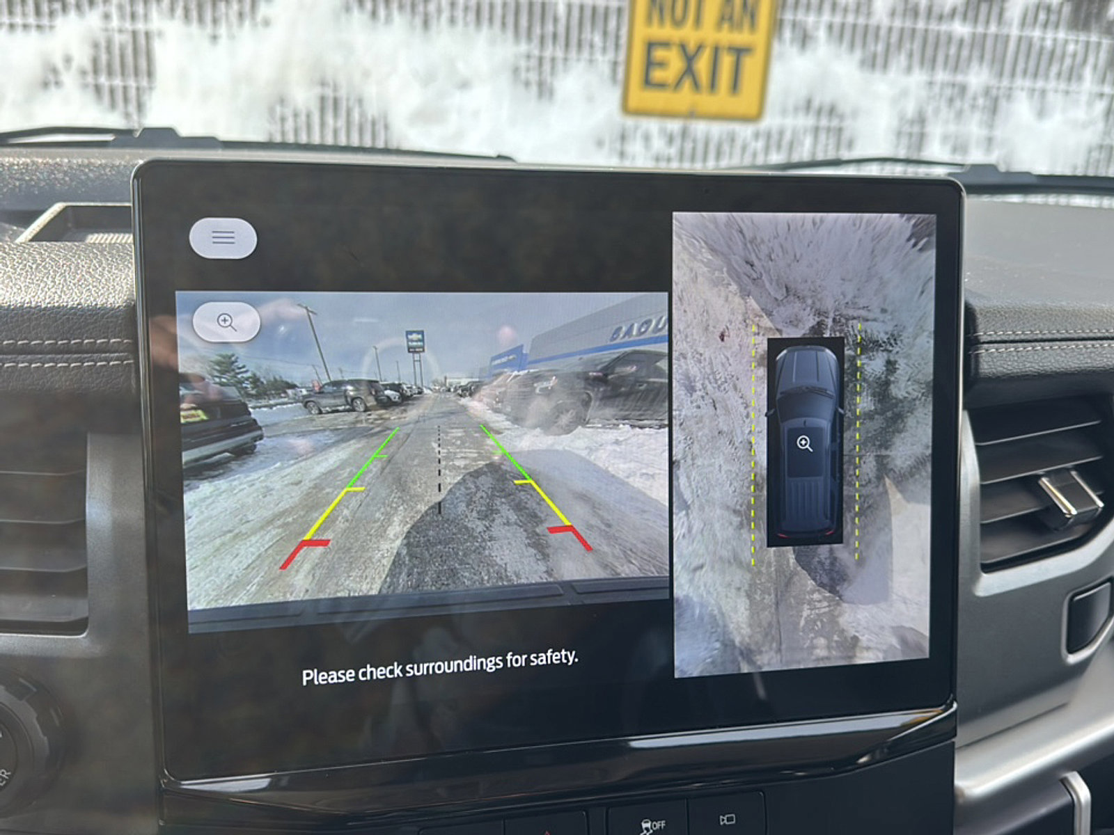 Used 2023 Ford Expedition XLT image 39