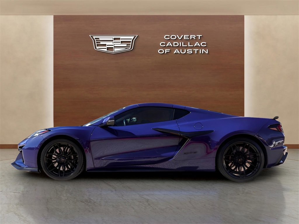 Used 2025 Chevrolet Corvette Z06 w/ Stealth Interior Trim Package image 2