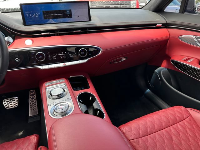 Used 2024 Genesis GV70 3.5T Sport w/ Sport Prestige Package AWD/4WD image 21