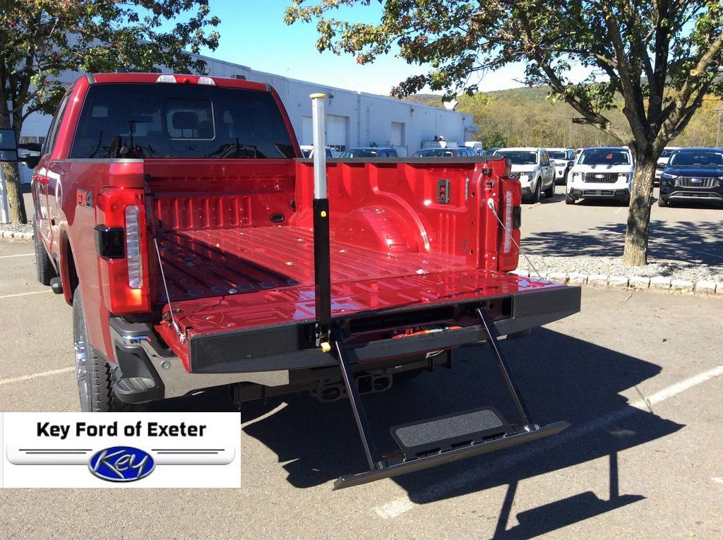 New 2026 Ford F350 Lariat w/ FX4 Off-Road Package image 35
