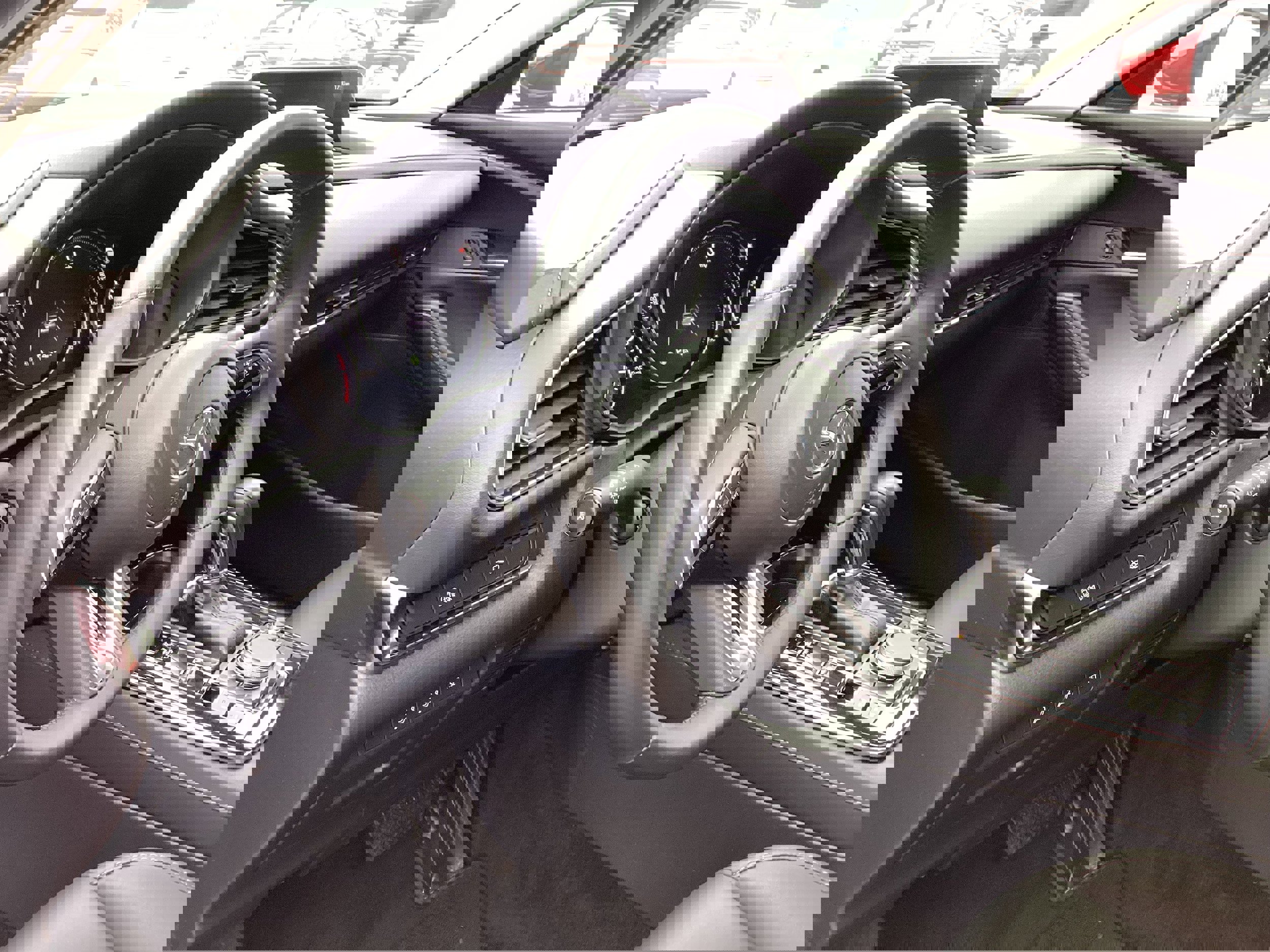 Used 2025 MAZDA CX-30 AWD 2.5 S w/ Preferred Package image 12