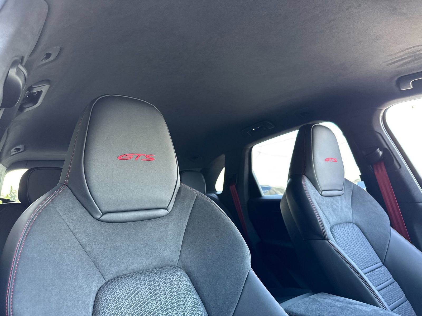 New 2026 Porsche Cayenne GTS image 17