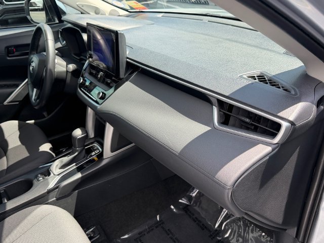 Certified 2023 Toyota Corolla Cross LE w/ Moonroof Package AWD/4WD image 21