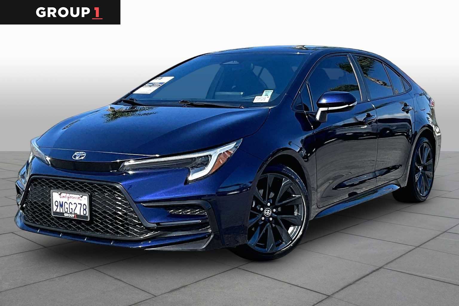 Used 2024 Toyota Corolla SE w/ SE Premium Package FWD image 1