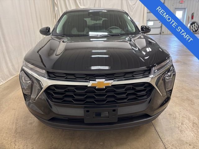 New 2026 Chevrolet Trax LS w/ LS Convenience Package FWD image 9
