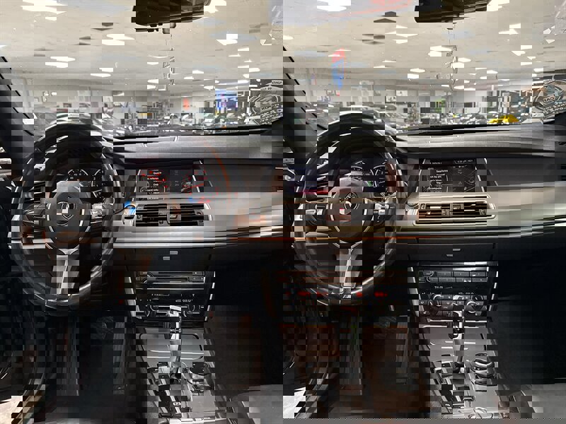 Used 2015 BMW 535i Gran Turismo image 13