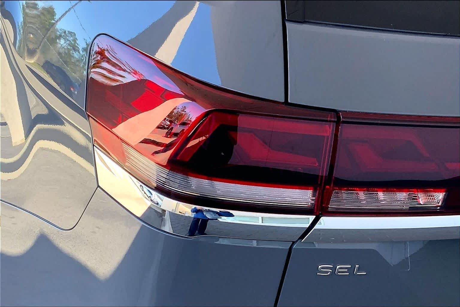 New 2026 Volkswagen Atlas SEL Premium R-Line AWD/4WD image 14