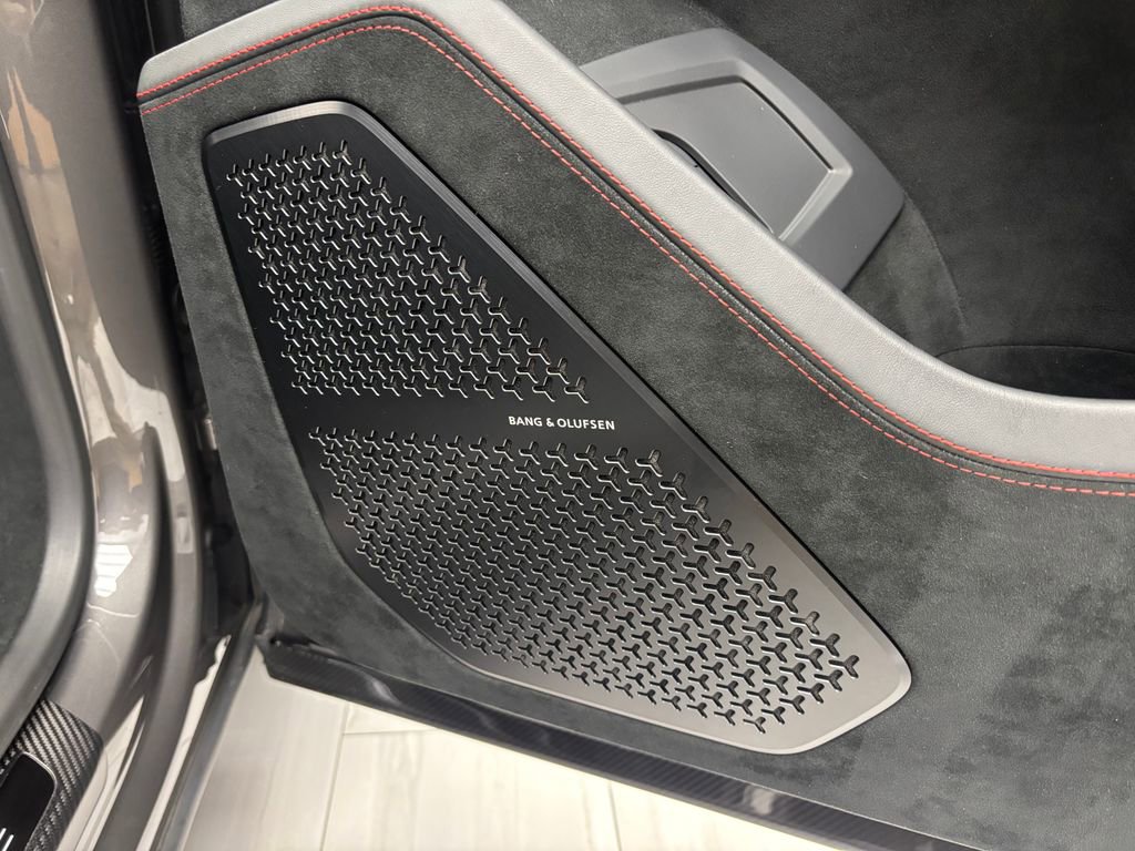 Used 2023 Lamborghini Urus Performante image 97