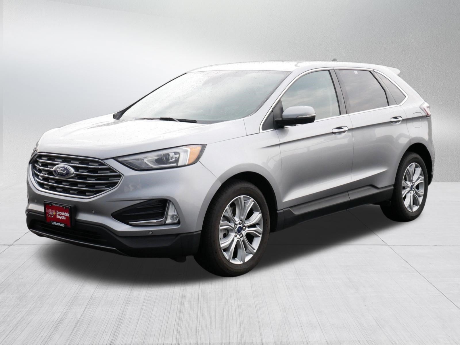 Used 2022 Ford Edge Titanium AWD/4WD image 3