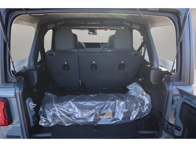 New 2026 Jeep Wrangler Unlimited Rubicon image 24