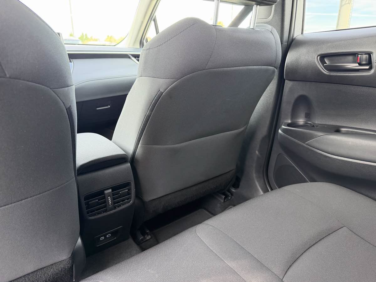 Used 2025 Toyota Corolla Cross LE AWD/4WD image 20