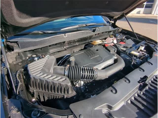 New 2025 Chevrolet Blazer LT w/ Driver Confidence Package FWD image 29