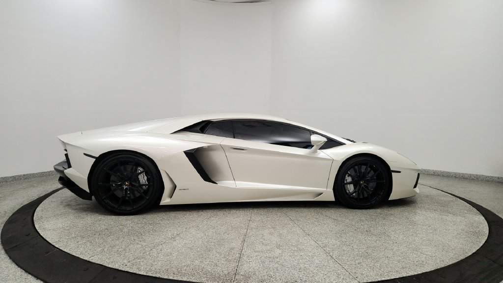 Used 2013 Lamborghini Aventador LP 700-4 AWD/4WD image 6