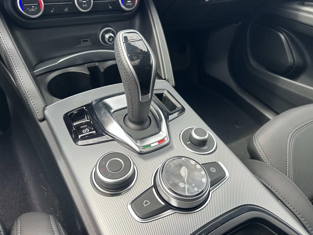 New 2026 Alfa Romeo Stelvio Sprint AWD/4WD image 24