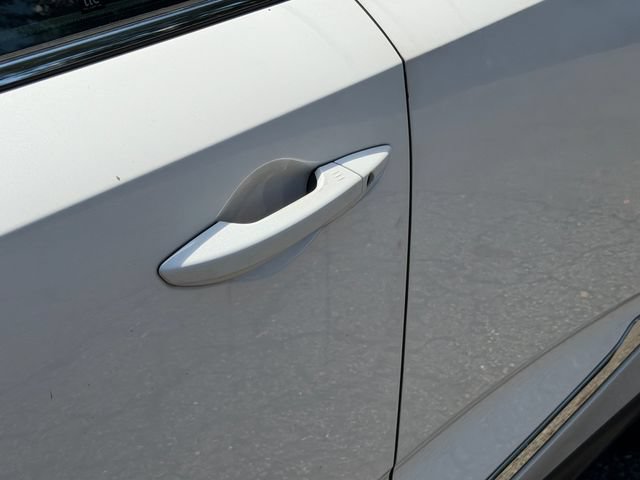 Used 2024 Acura MDX w/ Technology Package FWD image 16