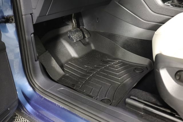 Used 2020 Volkswagen Tiguan SE w/ Panoramic Sunroof Package image 30