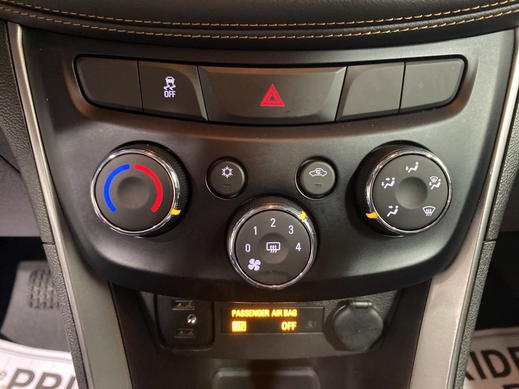 Certified 2020 Chevrolet Trax LT w/ LT Convenience Package image 25