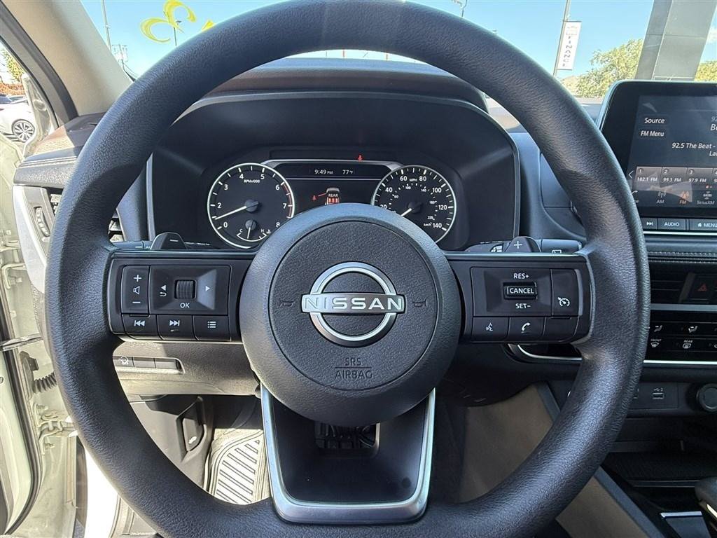 Used 2023 Nissan Rogue S AWD/4WD image 25