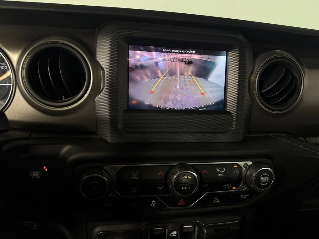 Used 2023 Jeep Wrangler Unlimited AWD/4WD image 17