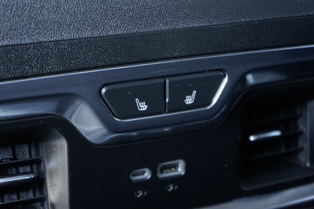 Used 2024 Chevrolet Silverado 3500 LTZ w/ LTZ Convenience Package AWD/4WD image 38