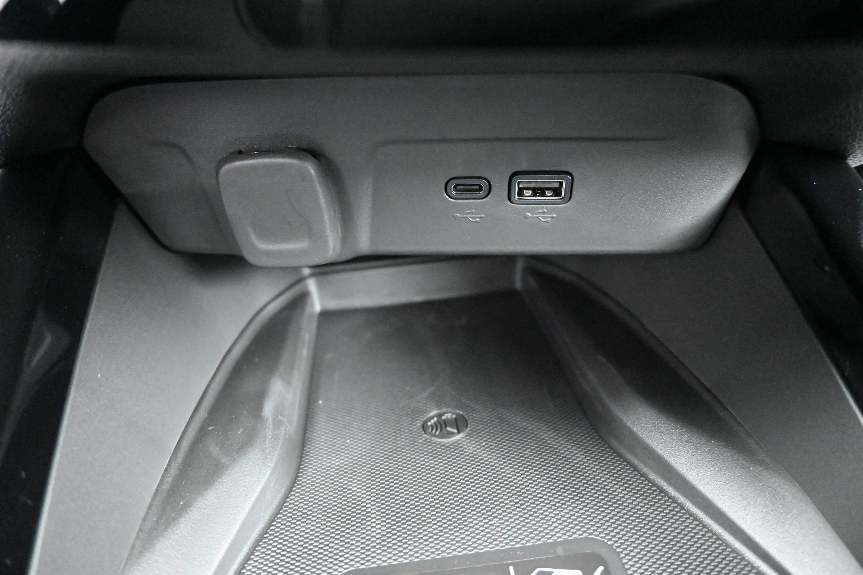 New 2026 Chevrolet Trax RS w/ Sunroof Package FWD image 21