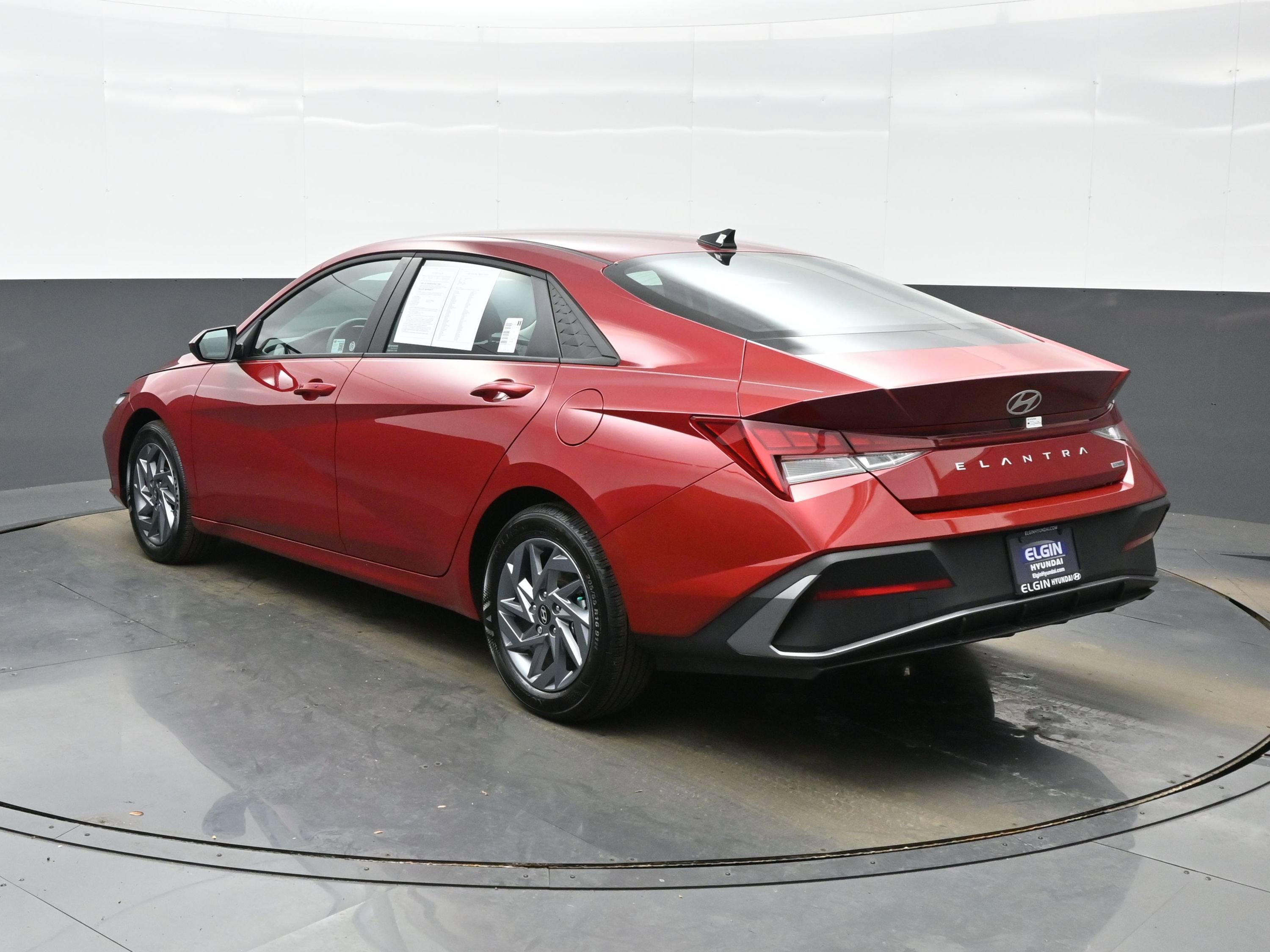 Certified 2025 Hyundai Elantra Blue image 4