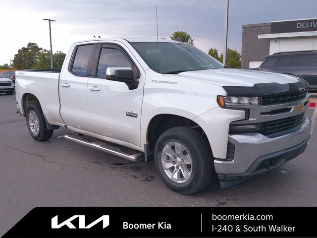 Used 2019 Chevrolet Silverado 1500 LT w/ Texas Edition AWD/4WD image 4