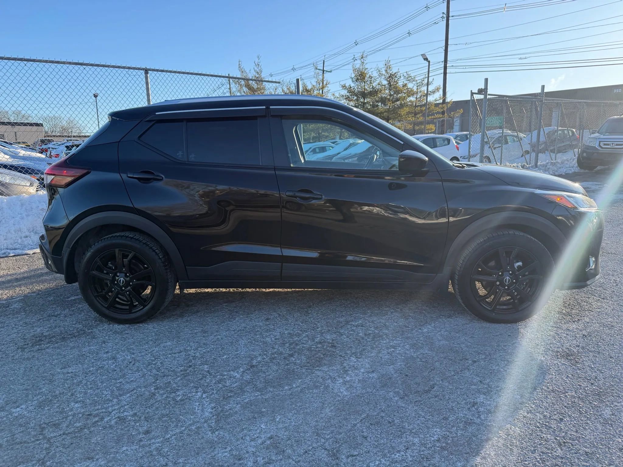 Used 2022 Nissan Kicks SV FWD image 4