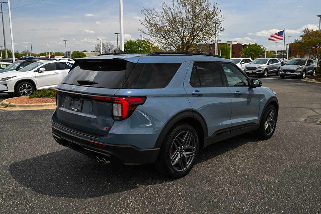 Certified 2025 Ford Explorer ST w/ Sun And Sound Package AWD/4WD image 5