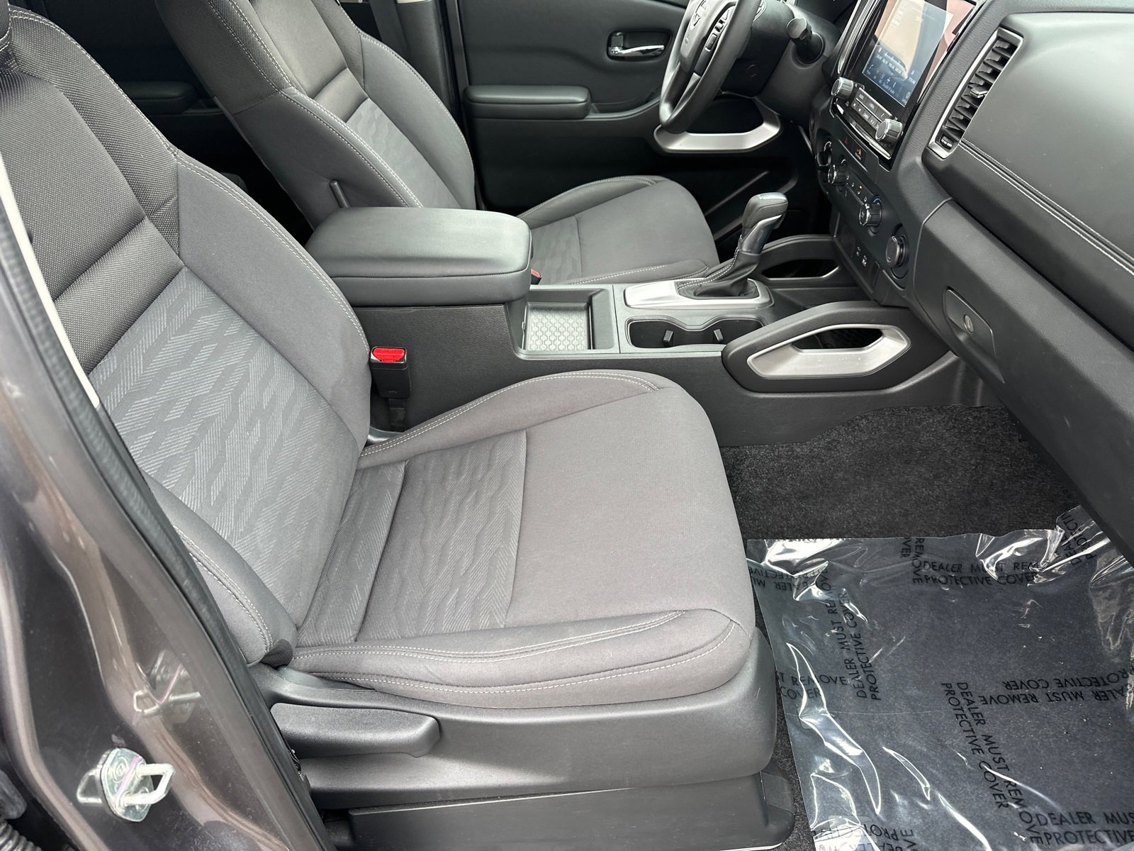 Certified 2022 Nissan Frontier SV image 13